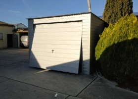 Premium garages 297