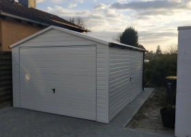 Premium garages 323