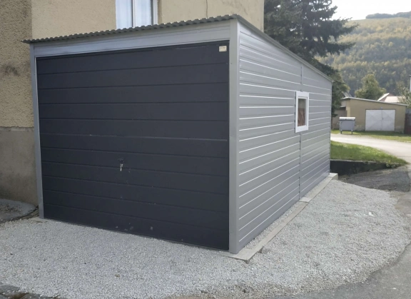 Premium garages 170